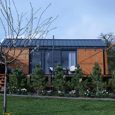 Dağ evi Garden House