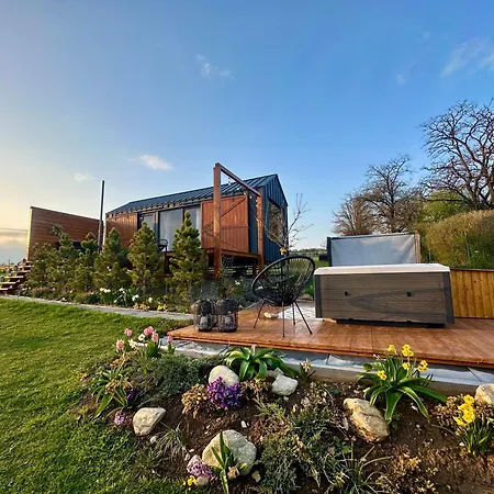 Chalet Garden House